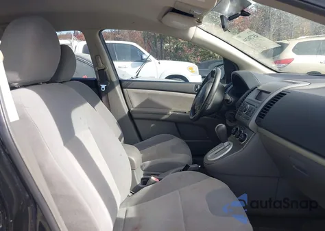 2009 Nissan Sentra 2.0S z USA, uszkodzony, nr VIN 3N1AB61E39L666364